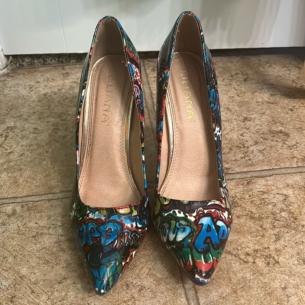 Graffiti Print Closed Toe Heels